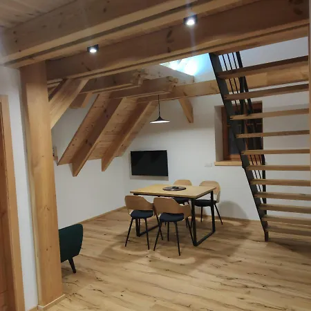 Pod Jelenkou Apartment *